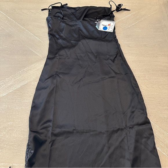 Bodycon Satin  Black Sheath Cocktail Dress - Picture 5 of 6